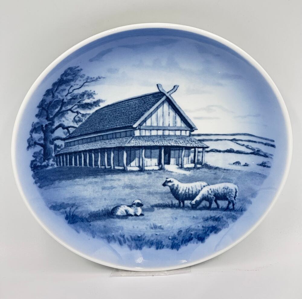 DAK Viking Royal Copenhagen Roskilde Denmark Annual 1977 Plate
